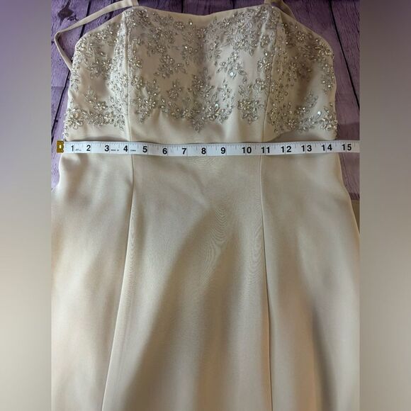 Mori Lee Ecru Beige Classic Crystal Beaded Embellished Full Evening Dress Size 8 - Picture 10 of 15